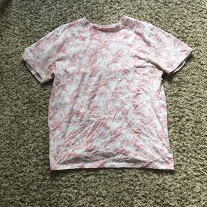 Old Navy T shirt